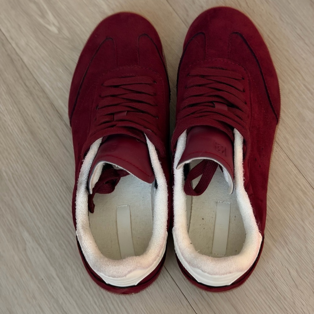 H&M Women's Burgundy Sneakers
